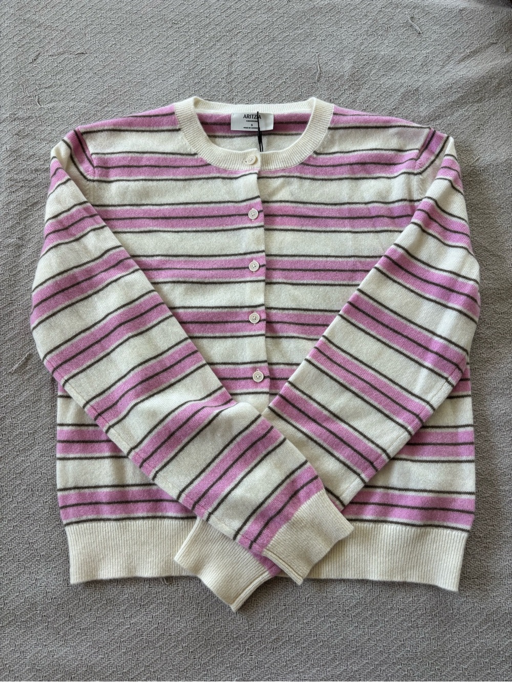 Aritiza Bare Cashmere Noteworthy Cardigan - Picture 4 of 9